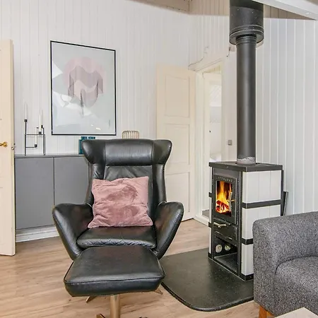 6 Person In Toftlund-by Traum * Vestergard