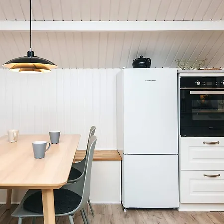 6 Person In Toftlund-by Traum *